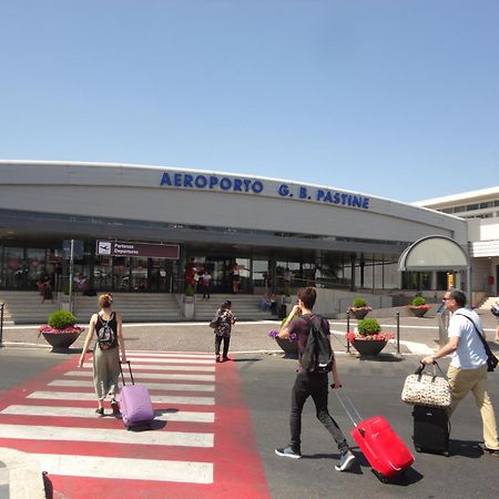 A Casa Di Marco Guesthouse - Apt Di Ciampino E Stazione Per Roma Marino Kültér fotó