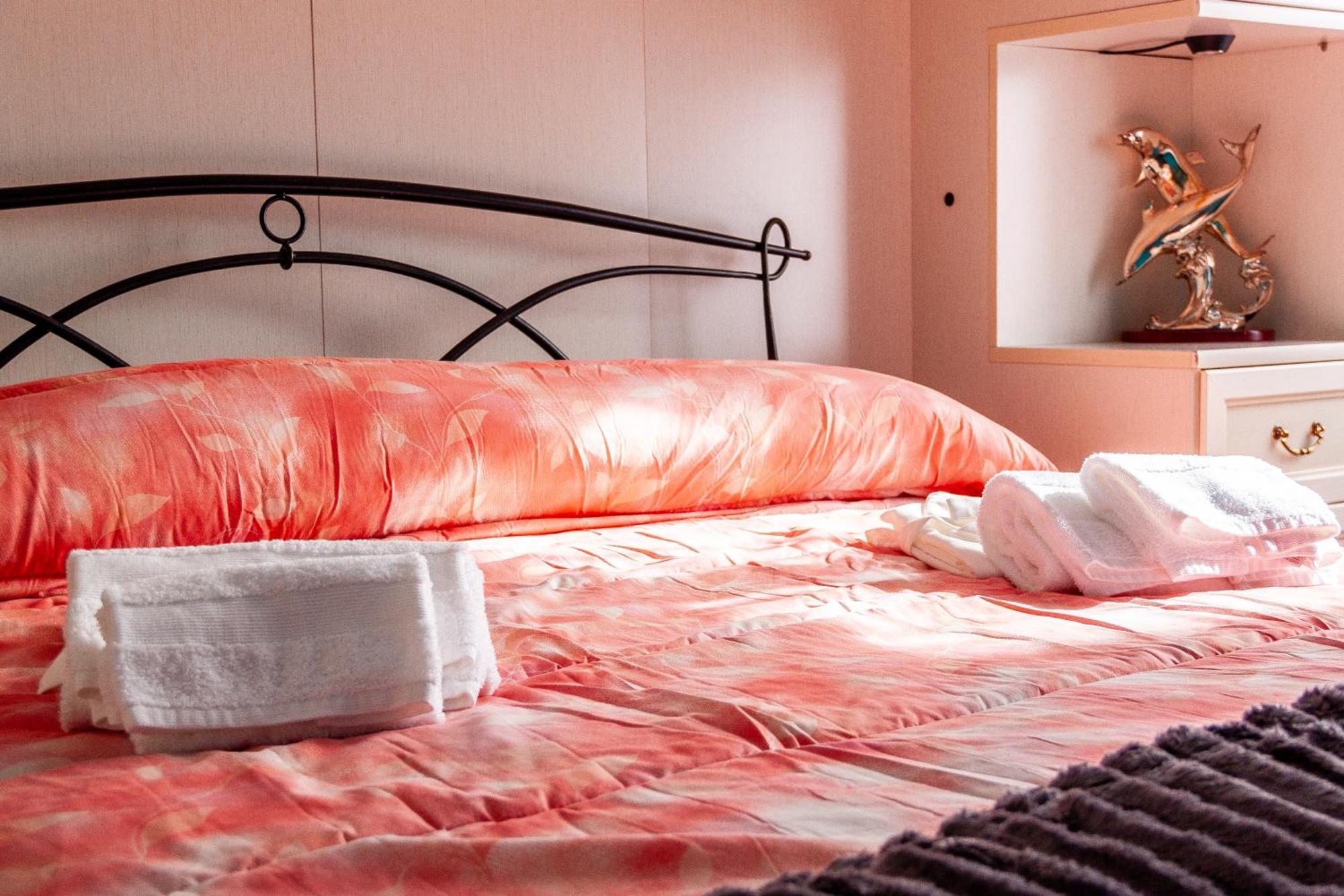 A Casa Di Marco Guesthouse - Apt Di Ciampino E Stazione Per Roma Marino Kültér fotó