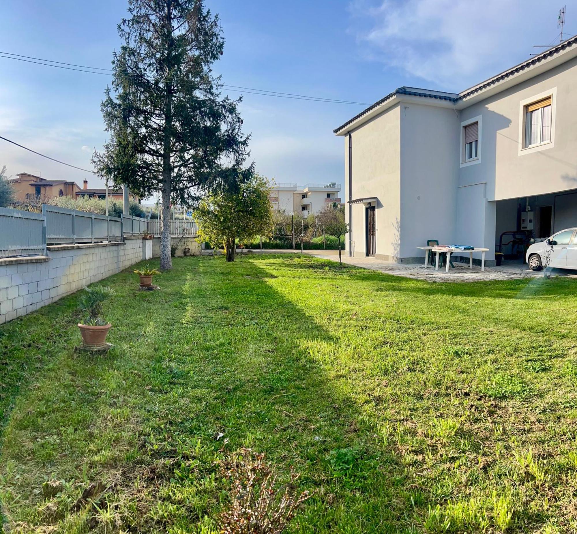 A Casa Di Marco Guesthouse - Apt Di Ciampino E Stazione Per Roma Marino Kültér fotó
